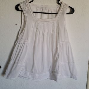 Pretty white cotton top